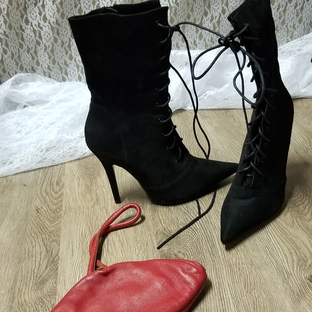 🆕️ *FINAL* BEAUTIFUL Faux Suede Boots